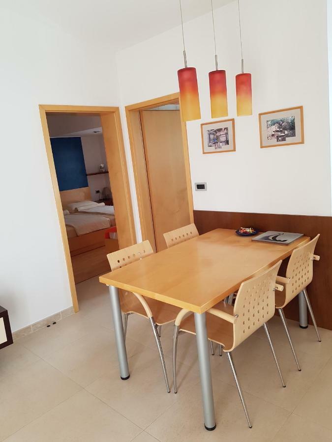 Apartment Lency Novigrad  Bagian luar foto